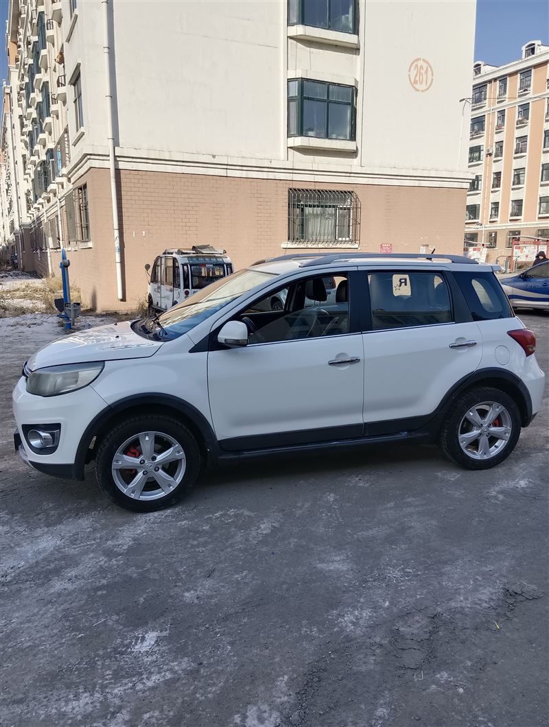 13年長(zhǎng)城M4手動(dòng)高配