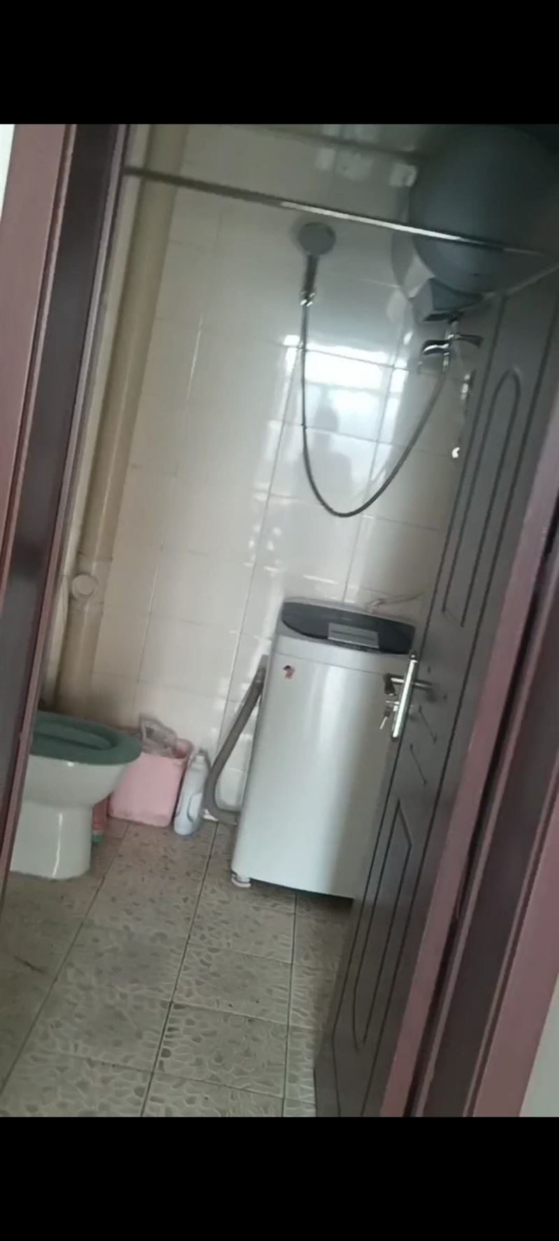 三樓出租 聯(lián)系電話(huà)13945591704