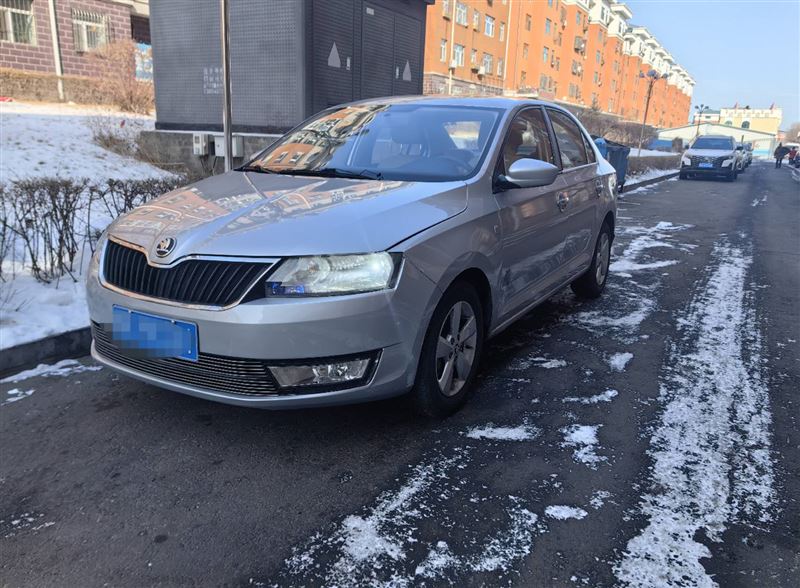 自動擋斯柯達(dá)昕銳