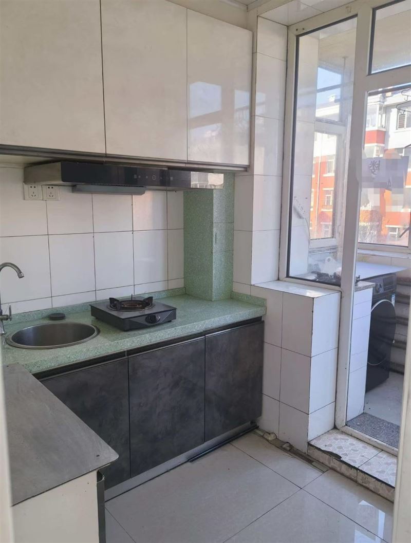 惠民小區(qū)4樓70平16.5萬(wàn)