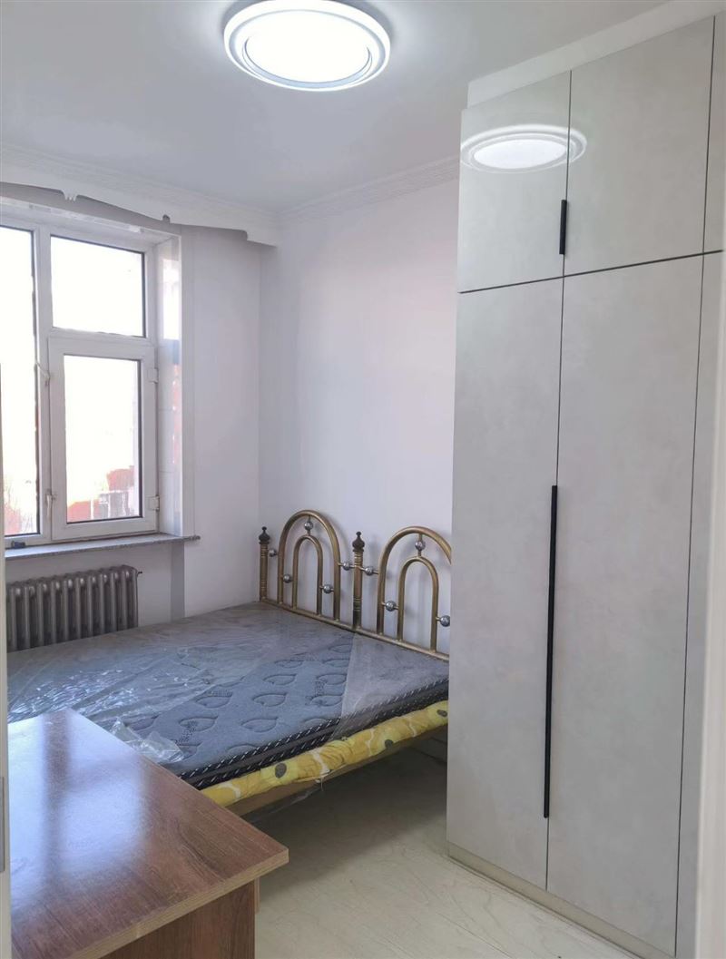 惠民小區(qū)4樓70平16.5萬(wàn)