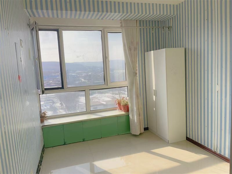 賣經(jīng)典名居五樓